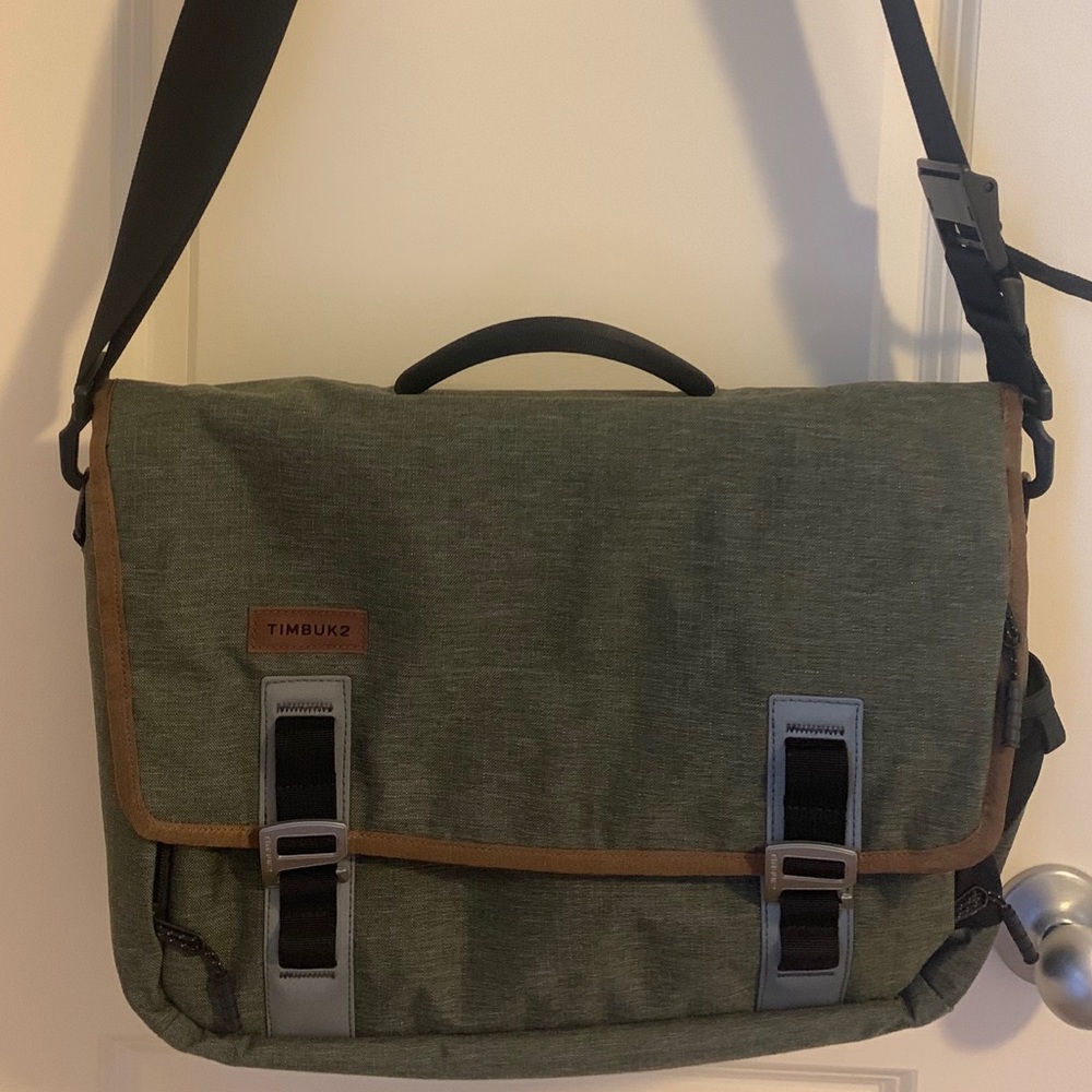 Timbuk2 command laptop messenger bag